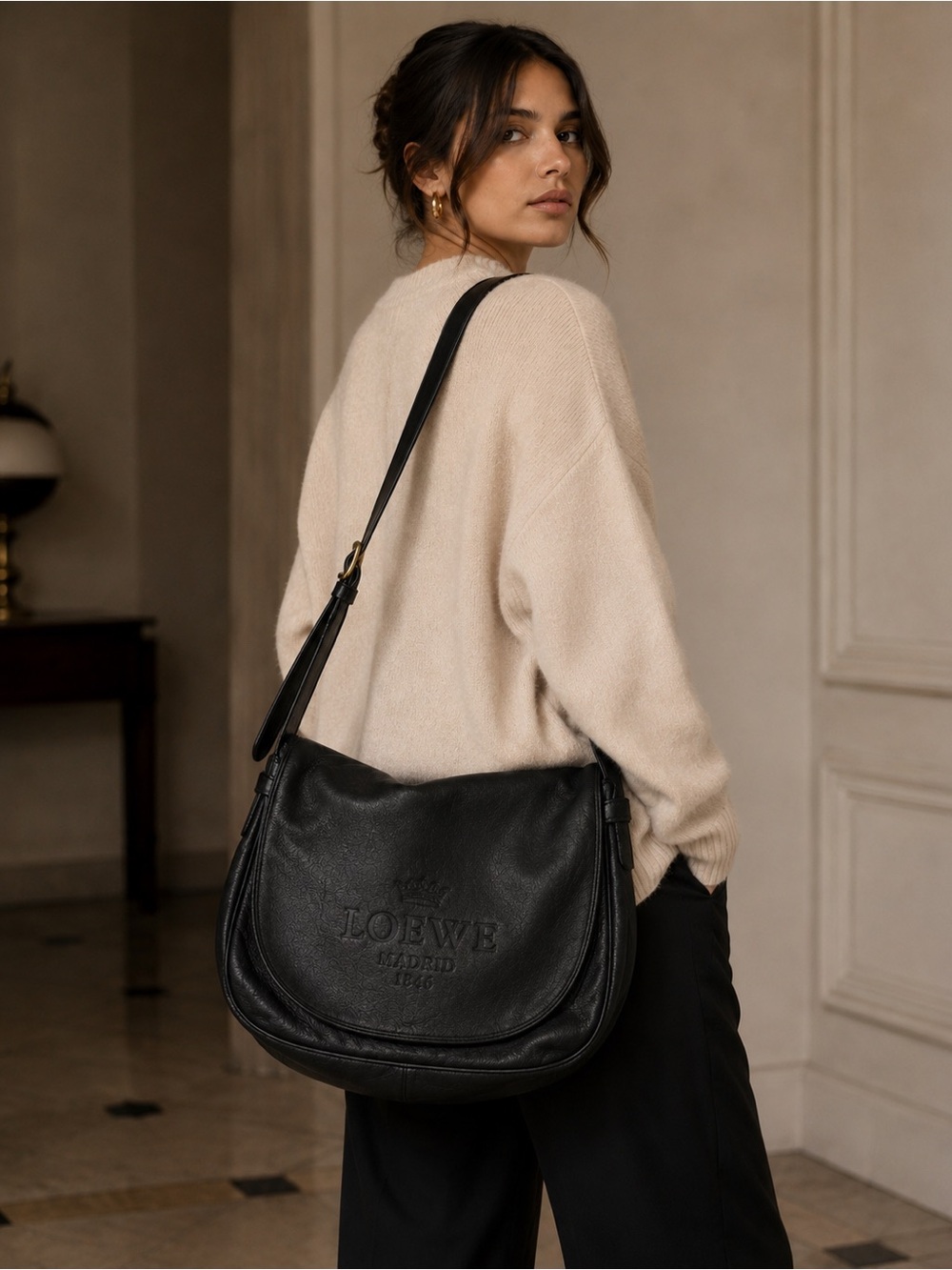 Vintage Loewe Heritage Messenger Bag Black Leather XL Logo Crossbody Spain